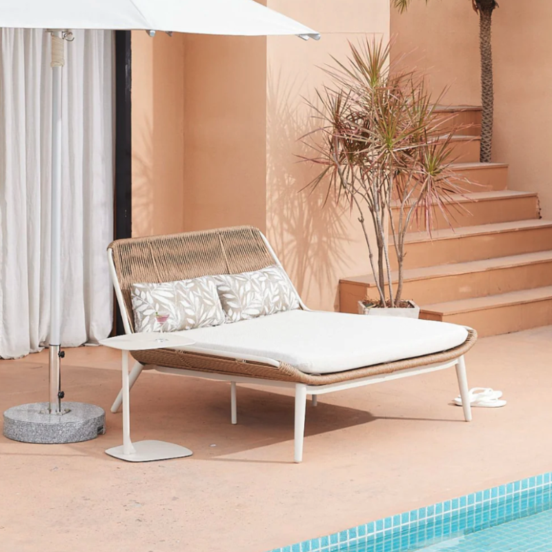 Outdoor Daybed Ideas: Perfect Additions to Your Backyard | Daydream Leisure Furniture